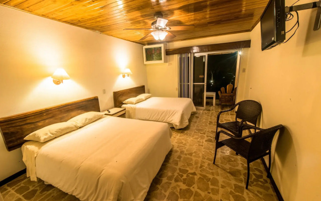 Karahe Beach Hotel