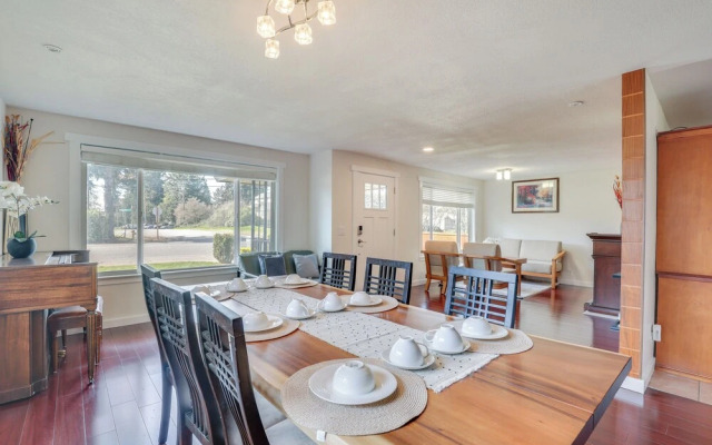 Renton Home: Gazebo w/ TV & Bbq, 15 Mi to Seattle