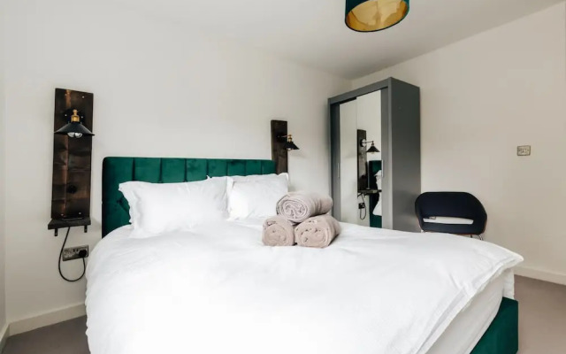 CH Apt 11 2bed in Bath