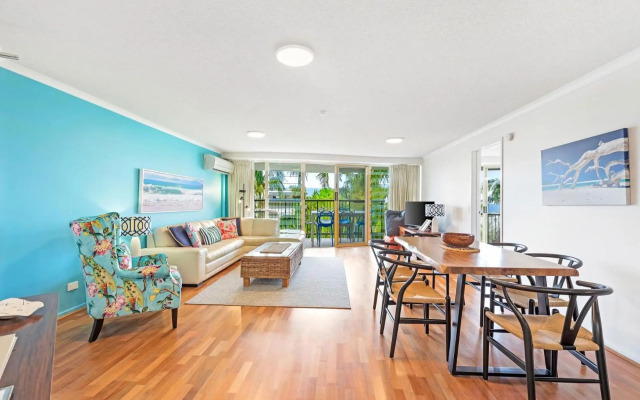 5 Pacific Outlook Ocean View Apartment in Sunshine Beach