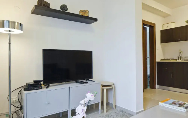 TLV Suites By The Sea - 2 Rooms
