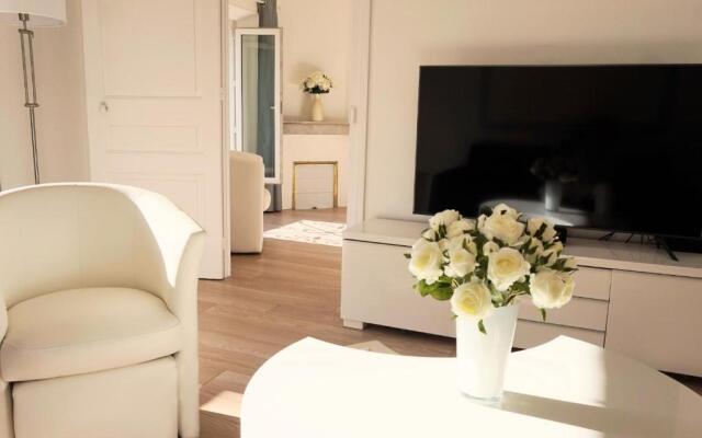 SERRENDY Heart of Cannes 2 minutes Croisette 5 minutes Palais