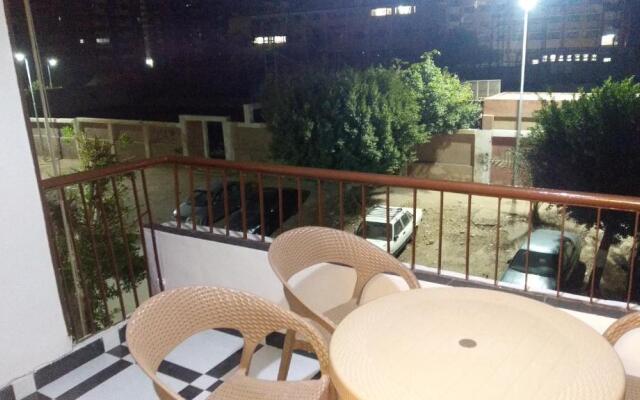 شقة مكرم عبيد للعائلات فقط 21