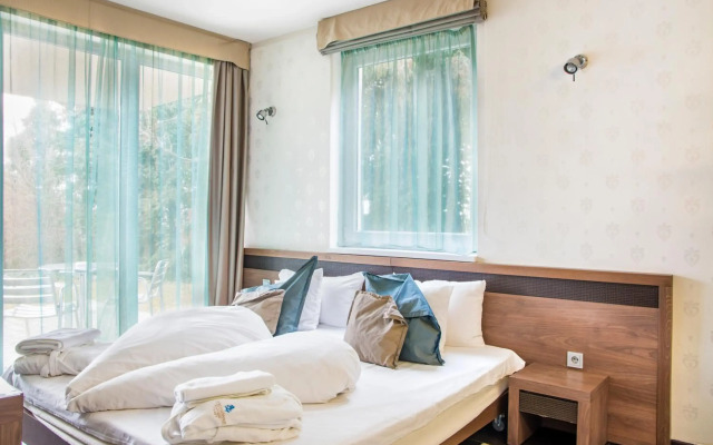 Echo Residence All Suite Hotel