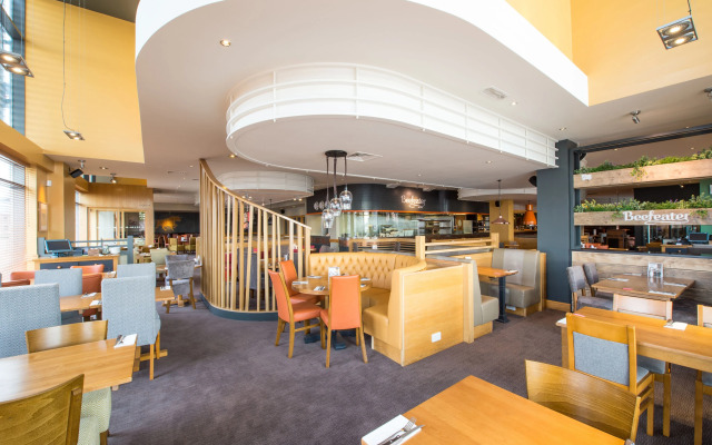Premier Inn Swansea Waterfront