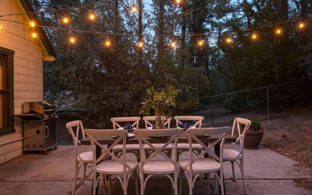 Cougar Rd - Cougar Lodge