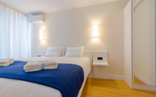 1BR Apartment With Sea View And balcony In Batumi