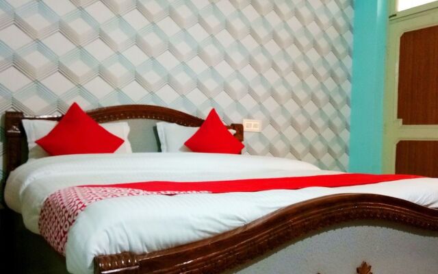 OYO 14349 Hotel HMG
