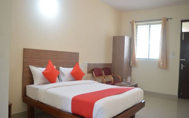 OYO Flagship 29620 New Champion Residency