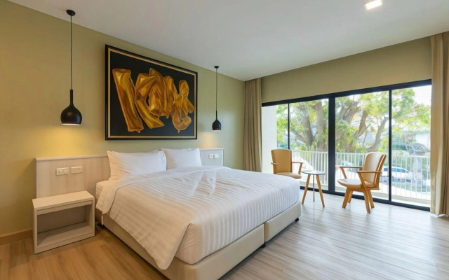 Porestva Hotel Sriracha