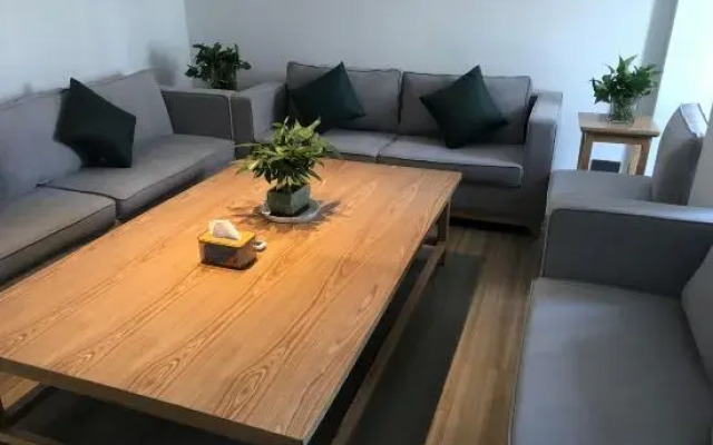 Yulin Xiaozhu Homestay (Shanghai Safari Park)