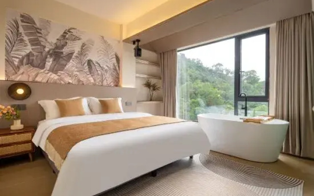 Zhuhai Hengqin Haojing Mercure (Changlong Tourism Resort)