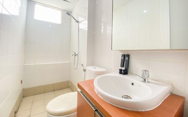 Nice Comfortable 2Br Apartment At Bassura City