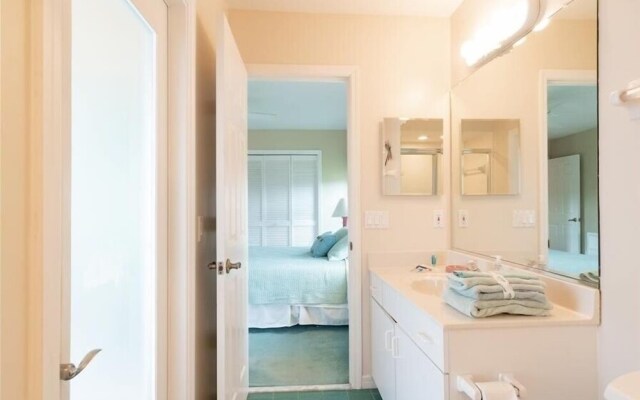 435 - 435 Court 3 Bedroom Home by Redawning