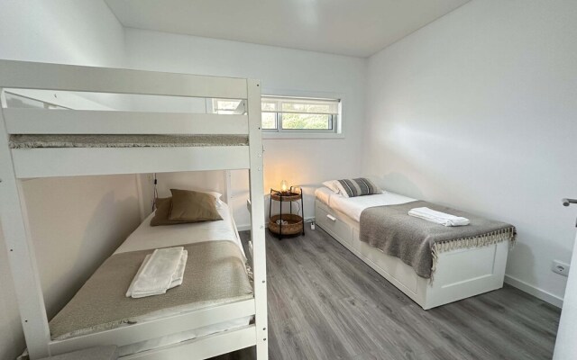 Iva's Panoramic Sesimbra - Trip2Portugal