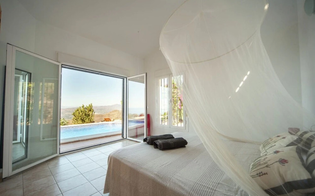 Villa in Arenas With Private Pool and Breathtaking Views