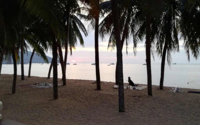 Baan The One Bang Saray By RoomQuest