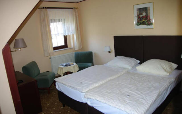 Landhotel Goldener Löwe mit Pension Am Taurastein