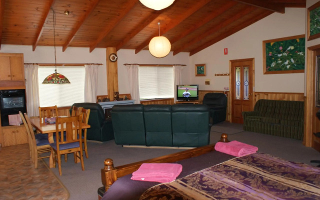 AAA Granary Accommodation