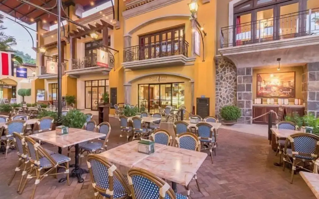 Lovely Mountain View Apartment