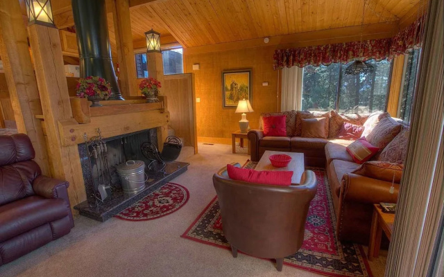 Chimney Rock Condo by Lake Tahoe Accommodations