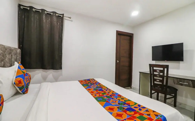 Oyo Townhouse 1126 Super 8