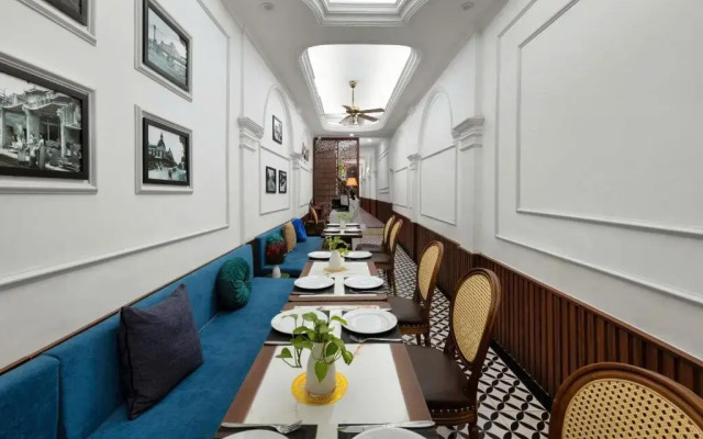 La Dora Hanoi Hotel & Travel