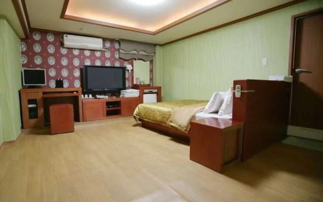 Shinchon Grand Prix Motel