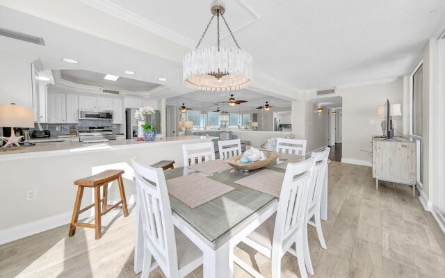 Shoreline Towers 1061