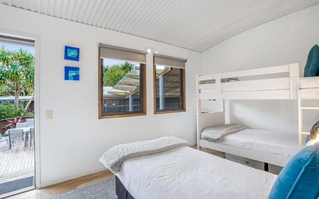 Fuller Holidays - Belongil Beachfront Pavilion, 18 Childe St