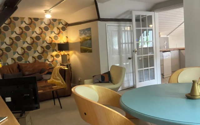 The Coach House - Trinity Lodge