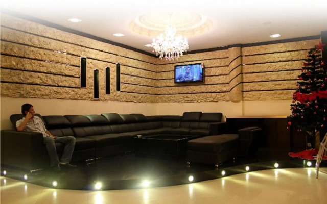 Golden Palace Hotel