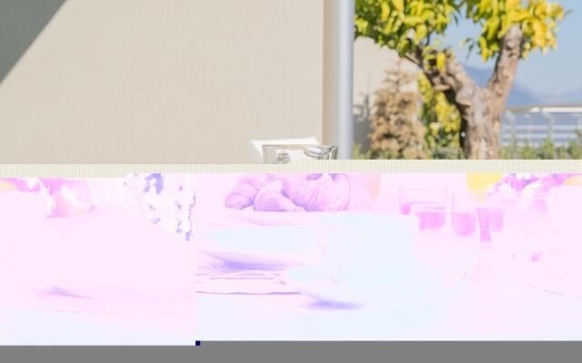 Valarin Napoli Luxory Apartment Wellness