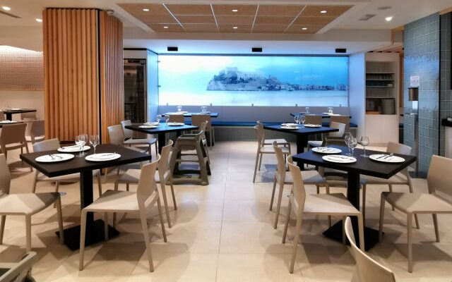 Aparthotel Acualandia