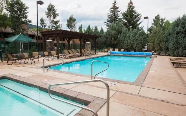 Park Avenue 1 Bedroom Condominiums