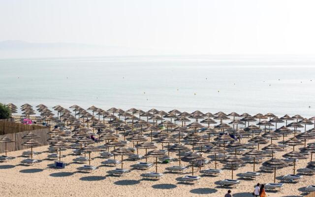African Beach Villaggio Residence Hotel