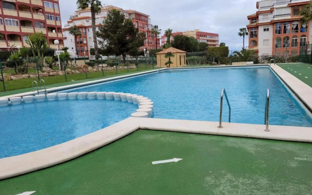 Nice modern 2 bed apartment in Torrievieja