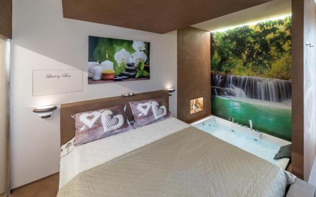 Luxury Suite