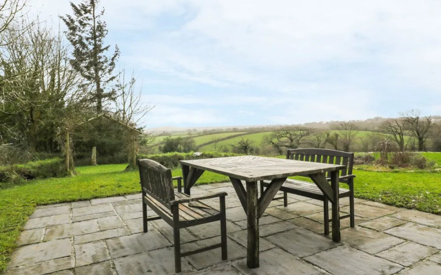 Lower West Curry Farmhouse