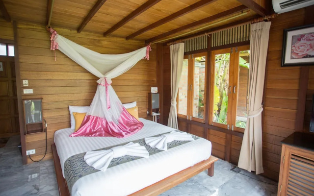 Rice Farm Villa Suratthani