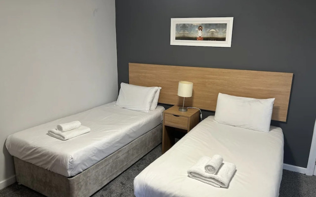 Strathmore Hotel