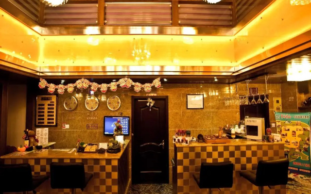 Qingdao Laiyinbao Business Hotel