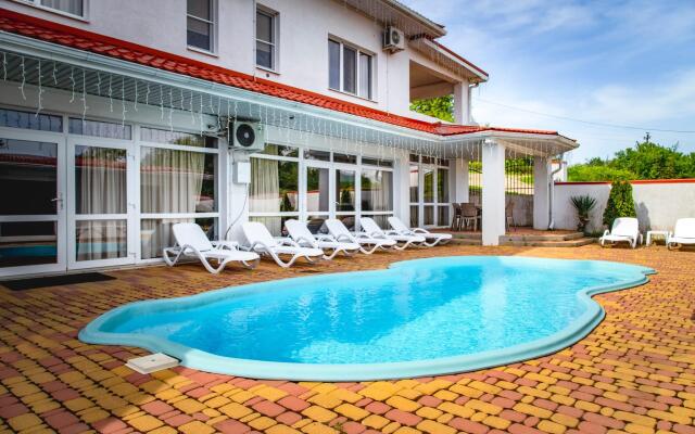 Villa Residence White House