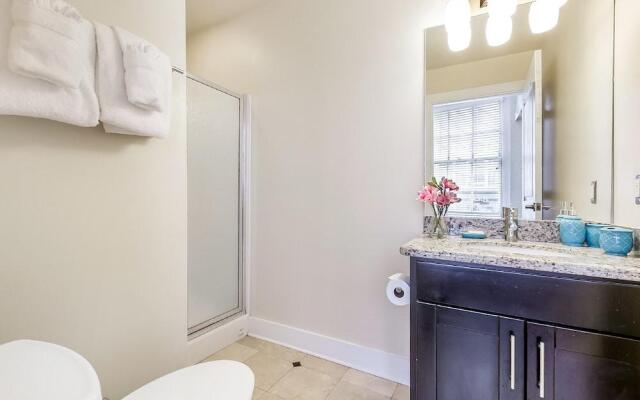 Cozy Condos near French Quarter