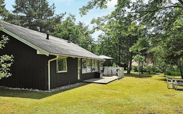 Contemporary Holiday Home in Oksbøl With Terrace