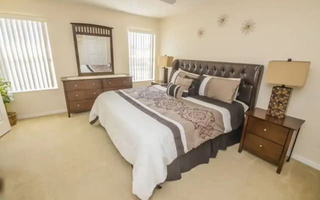 Lake View Townhome Near Disney