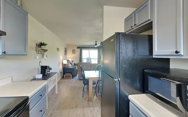 Cedar Lodge Condominiums