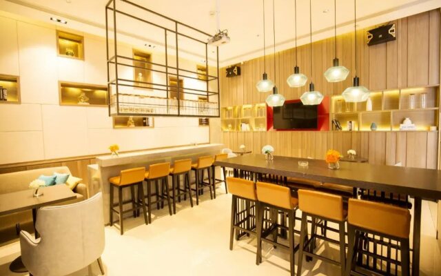 Echarm Hotel(Baixin Plaza store, Sanyuanli Avenue, Guangzhou)