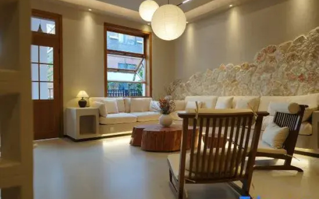Jianshui Yifangting • Courtyard-Style Villa (Zitao Street)
