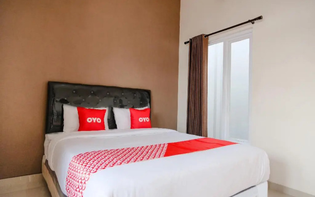 OYO 2140 Hs Residence